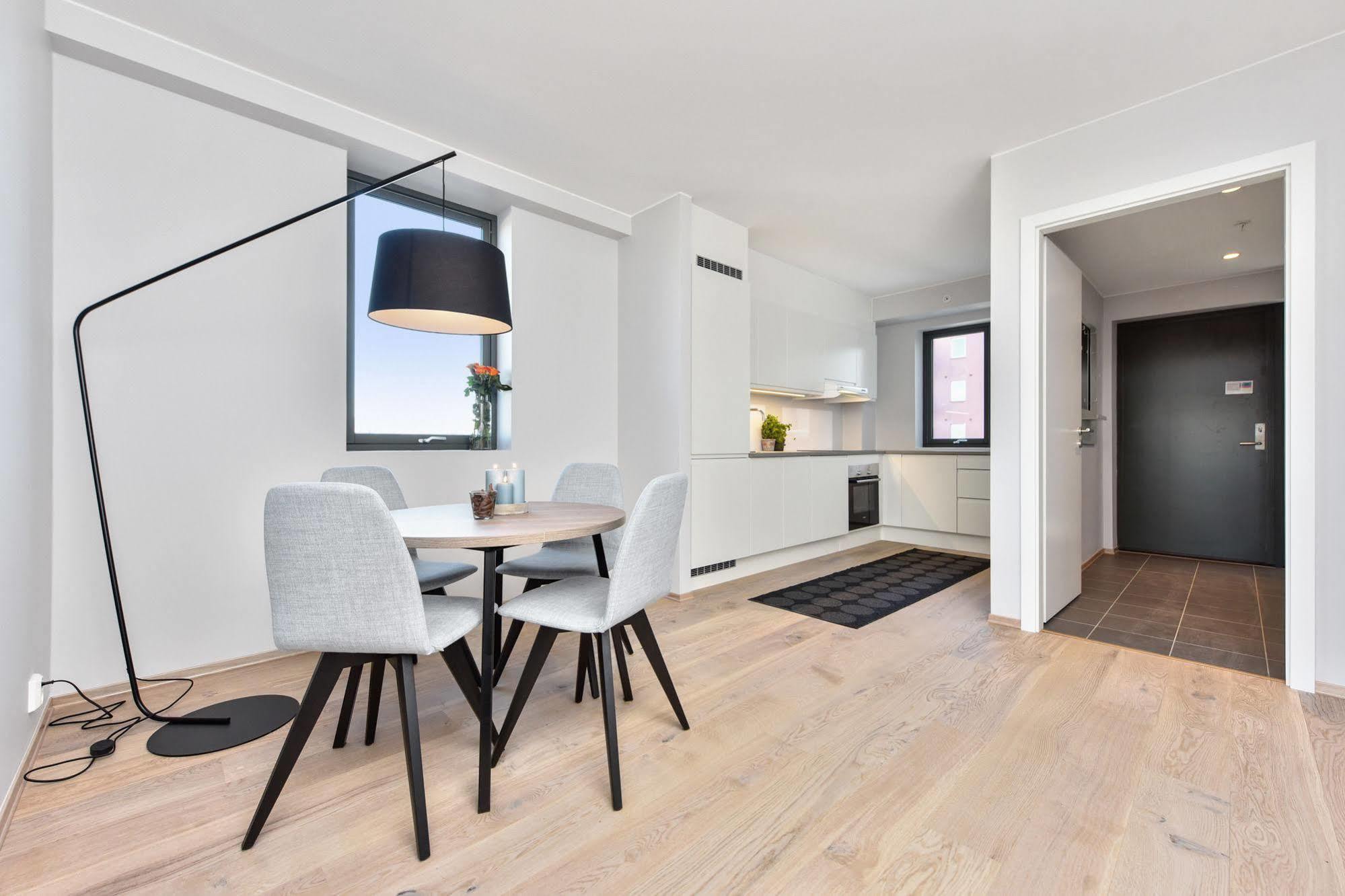 Forenom Serviced Apartments Oslo Majorstuen ภายนอก รูปภาพ